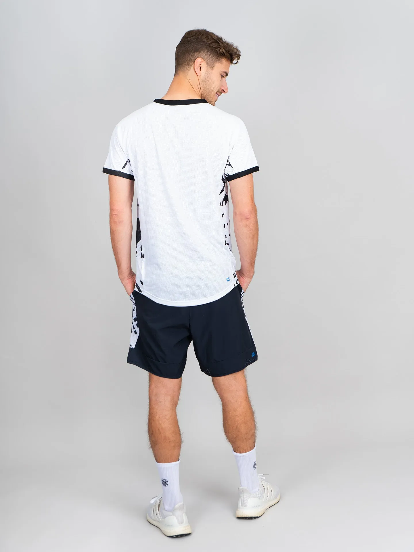 Melbourne V-Neck Tee