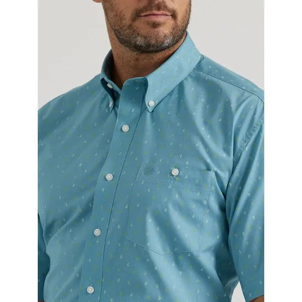 Men's Wrangler® Classics Short Sleeve Shirt 2346078